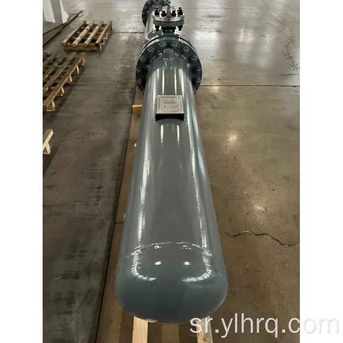 Резервоар предњег компресора